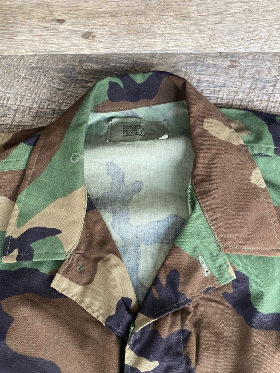 Camouflage 1980s vintage US Army military jacket-… - image 4