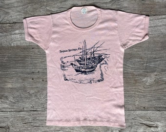 Tarpon Springs, Florida 1980s sailing vintage ladies tee - pale pink size adult large (more like a small)