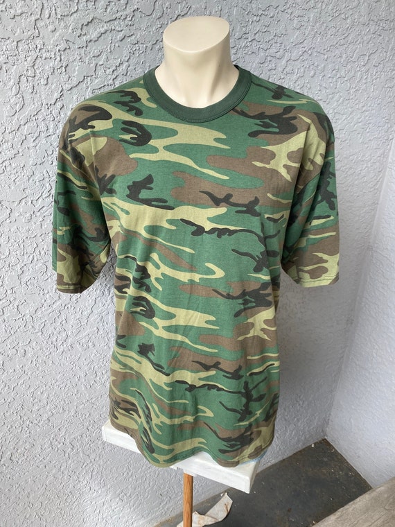 1980s vintage jungle camouflage tee shirt - size X