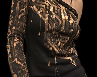 One Shoulder Bleached Top with Choker – Hand Painted Calligraphy Blouse – Y2K Streetwear – Size S