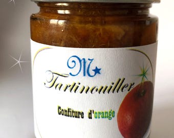 Marmelade d'orange bio artisanale .Douce et parfumée, avec une légère touche de cannelle pour une saveur subtile et gourmande.