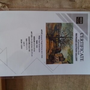 Puede incluir: Certificado de compra de Broward Auction Gallery para una pintura al &oacute;leo sobre lienzo titulada "Escena de calle de la ciudad" de Jacques Pergel, un artista franc&eacute;s nacido en 1924. La pintura representa una escena de calle de la ciudad con edificios y &aacute;rboles en un paisaje. La pintura mide 60 x 91 cm.