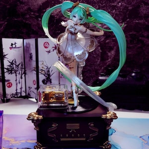 Hatsune Miku Garage Kit by Chuyafactory - Etsy Hatsune Miku Garage Kit by Chuyafactory - Etsy