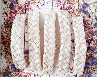 Braided Corn Leaves Chews Treat – A Delightful Toy and Snack for Chinchilla, Rabbit, Hamsters and other Small Animals
