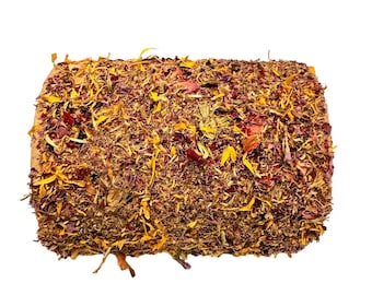 Tubi di cartone infusi con erbe aromatiche: giocattolo per l'arricchimento ambientale di piccoli animali domestici.