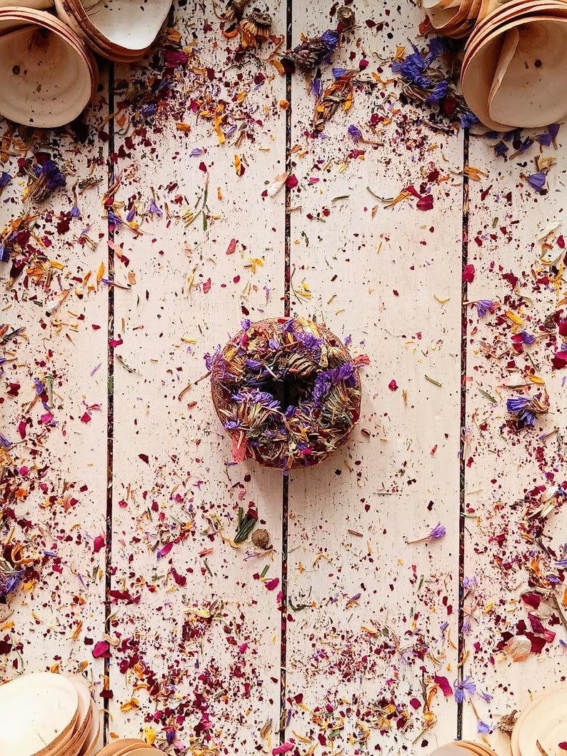 Floral Timothy Hay Donut Mix Treats for Rabbit, Guinea Pig, Hamster, Chinchilla and other Small Animals