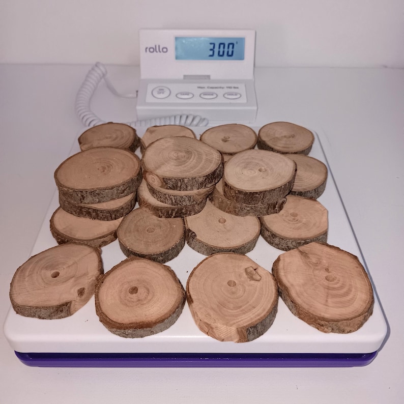 Organic Apple Wood Coin Slices Chew Treats : Pamper your rabbits, hamsters, guinea pigs, and small rodents