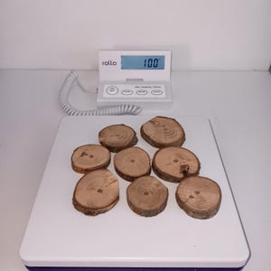 Organic Apple Wood Coin Slices Chew Treats : Pamper your rabbits, hamsters, guinea pigs, and small rodents