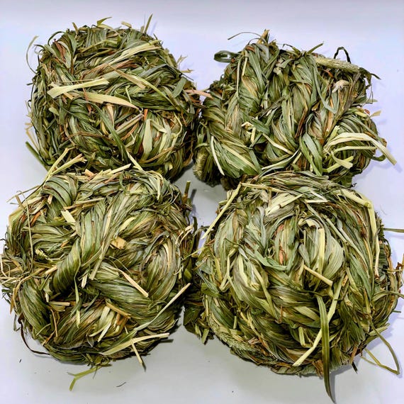 Timothy Hay Ball Chew Toy for Rabbits & Guinea Pigs, Natural Forage Enrichment, Chinchilla Hamster Small Pet Treat | Handmade Pet Gift