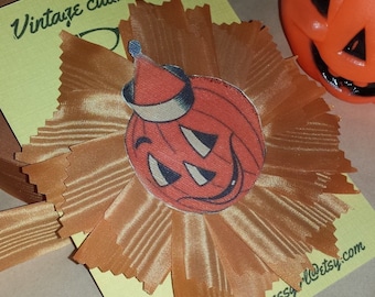 Vintage-inspired Halloween Jack O Lantern Pin/Brooch