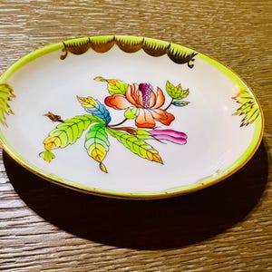 Herend Queen Victoria VBO Pattern Oval Dish | Hand-Painted w 24k Gold Hungarian Porcelain | Small 4-3/4” Floral Tray