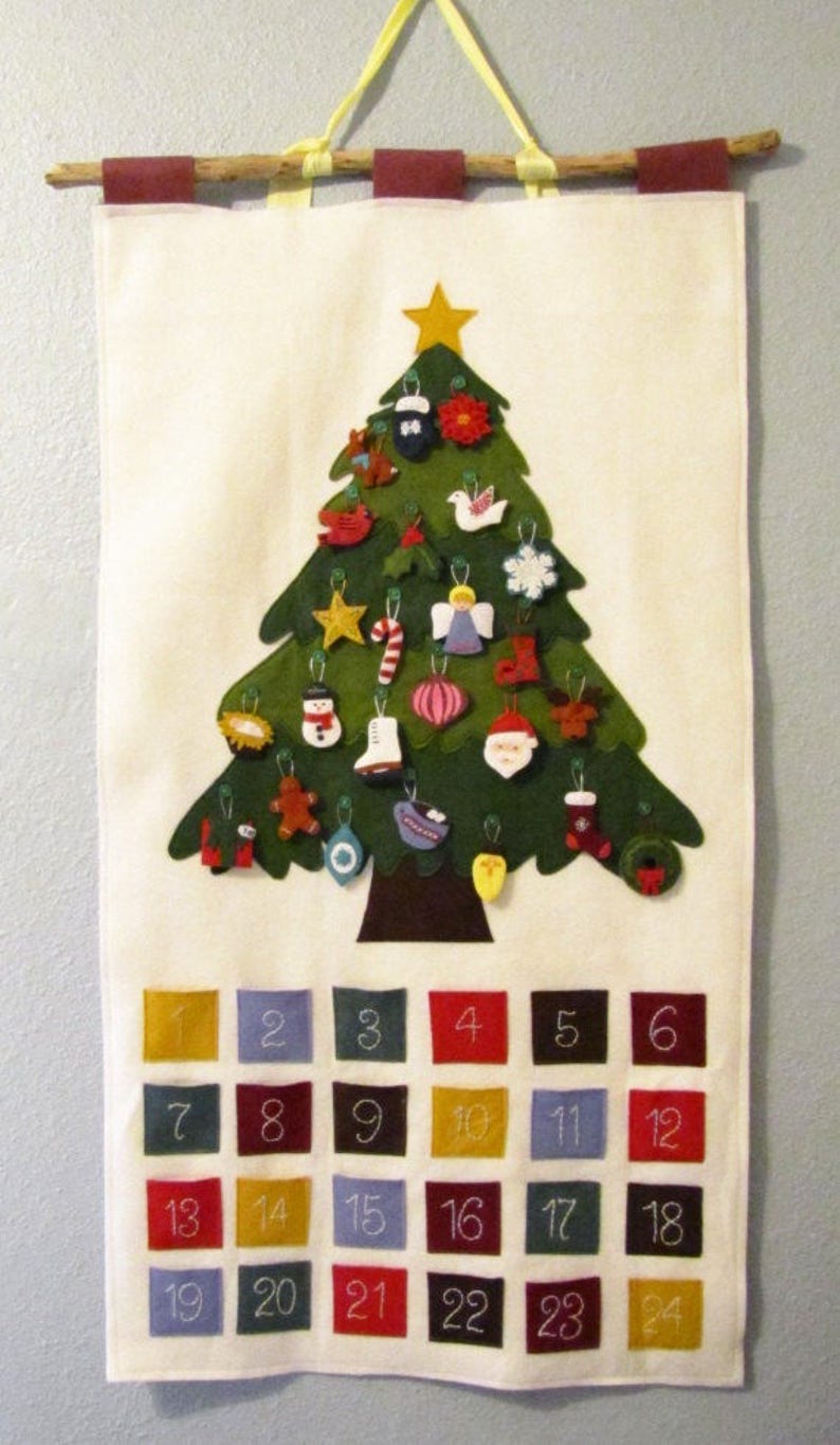 Felt Advent Calendar Pattern, Instant Download pdf, Christmas Advent Wall Hanging, Christmas Sewing Pattern image 2