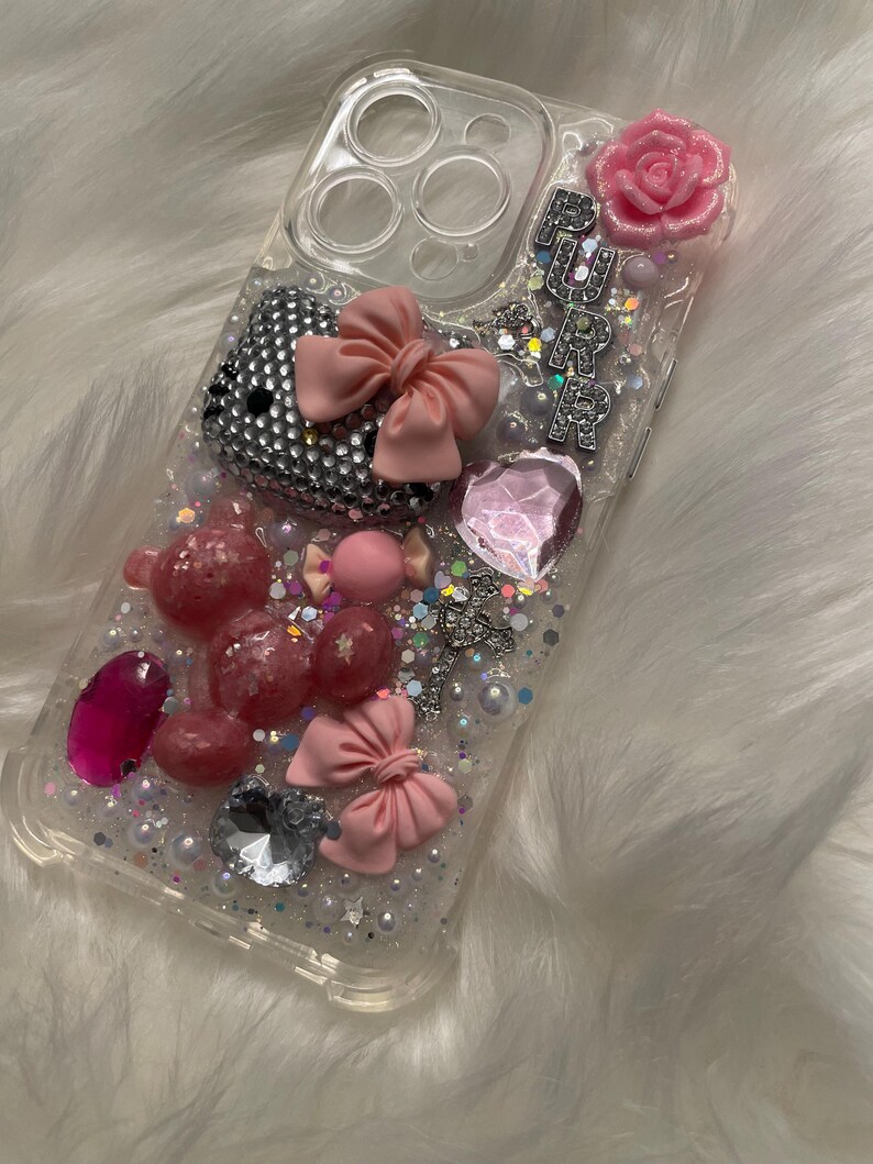 Rosa Bling Hello Kitty iPhone-skal: Trendigt personligt mobilskal bild 2