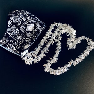 Silver Leaf Face Mask Necklace: 4-in-1 Chain Holder (34&quot;)