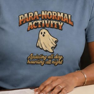 Camiseta de Halloween para auxiliares de actividades paranormales / Regalo para auxiliares de educación, asistentes de instrucción y asistentes legales