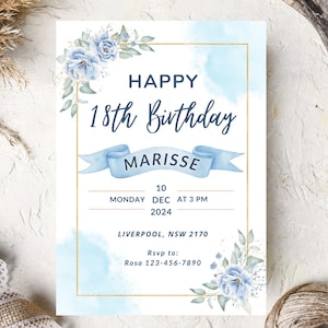Faire-part 18e anniversaire personnalisé : carte florale bleue élégante avec bordure dorée et enveloppe blanche, faire-part personnalisé imprimé