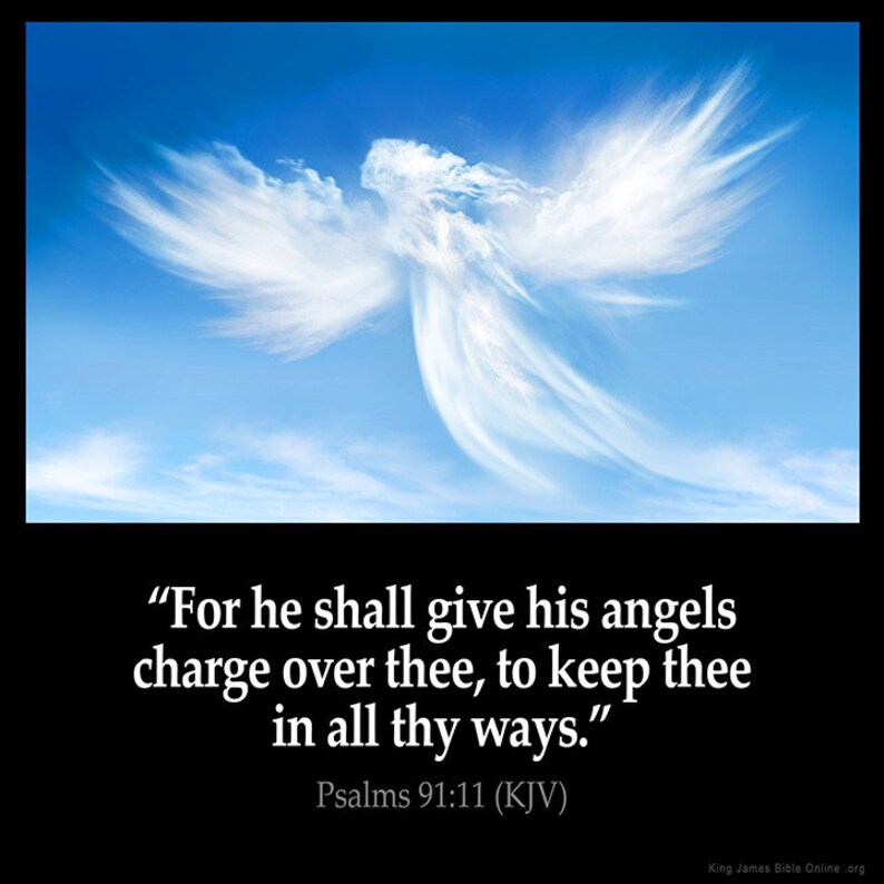 Puede incluir: Una formaci&oacute;n de nubes blancas con forma de &aacute;ngel en un cielo azul con el texto "Porque &eacute;l dar&aacute; a sus &aacute;ngeles cargo sobre ti, para que te guarden en todos tus caminos." Salmos 91:11 (KJV).