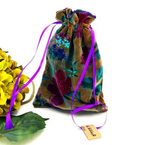 Luxuosa bolsa de veludo pintada à mão com cordão, cristais, amuletos, joias, lembranças, cartão de tarô, embalagem para presente, bolsa de remédios, 8" x 11"