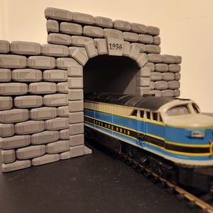 HO Scale 9" Model Train Tunnel with Realistic Granite Stone Retaining Wall | 3D Printed PLA Kit