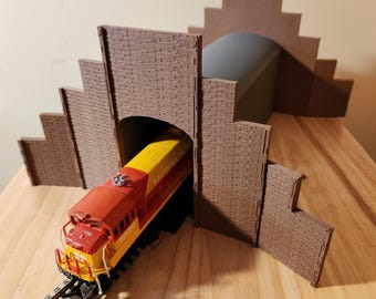 HO schaal 9" modeltreintunnel met realistische houten gevel keermuur | 3D-geprinte PLA-kit