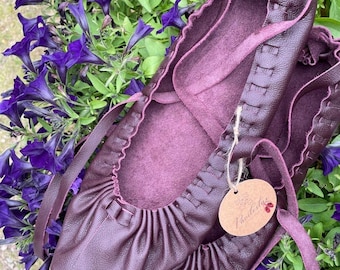 Leather shoes for men, women, kids, medieval, pastalas, mittelalterschuhe, reenactment, fair, ghillie, viking, renaissance