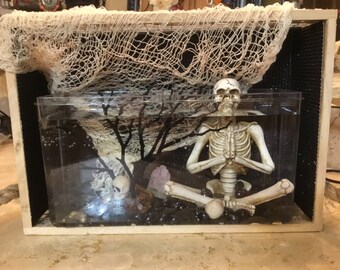 Halloween Themed Betta Tank , Spooky Betta Tank , Betta Tank , Beach Scene Betta Tank
