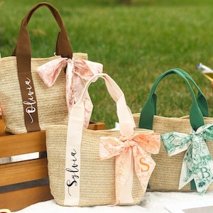 Personalized Straw Bag, Bridesmaid Gifts Bags, Custom Beach Straw Bags, Burlap Tote Bag, Bridal shower bag, Bachelorette, Wedding Favors