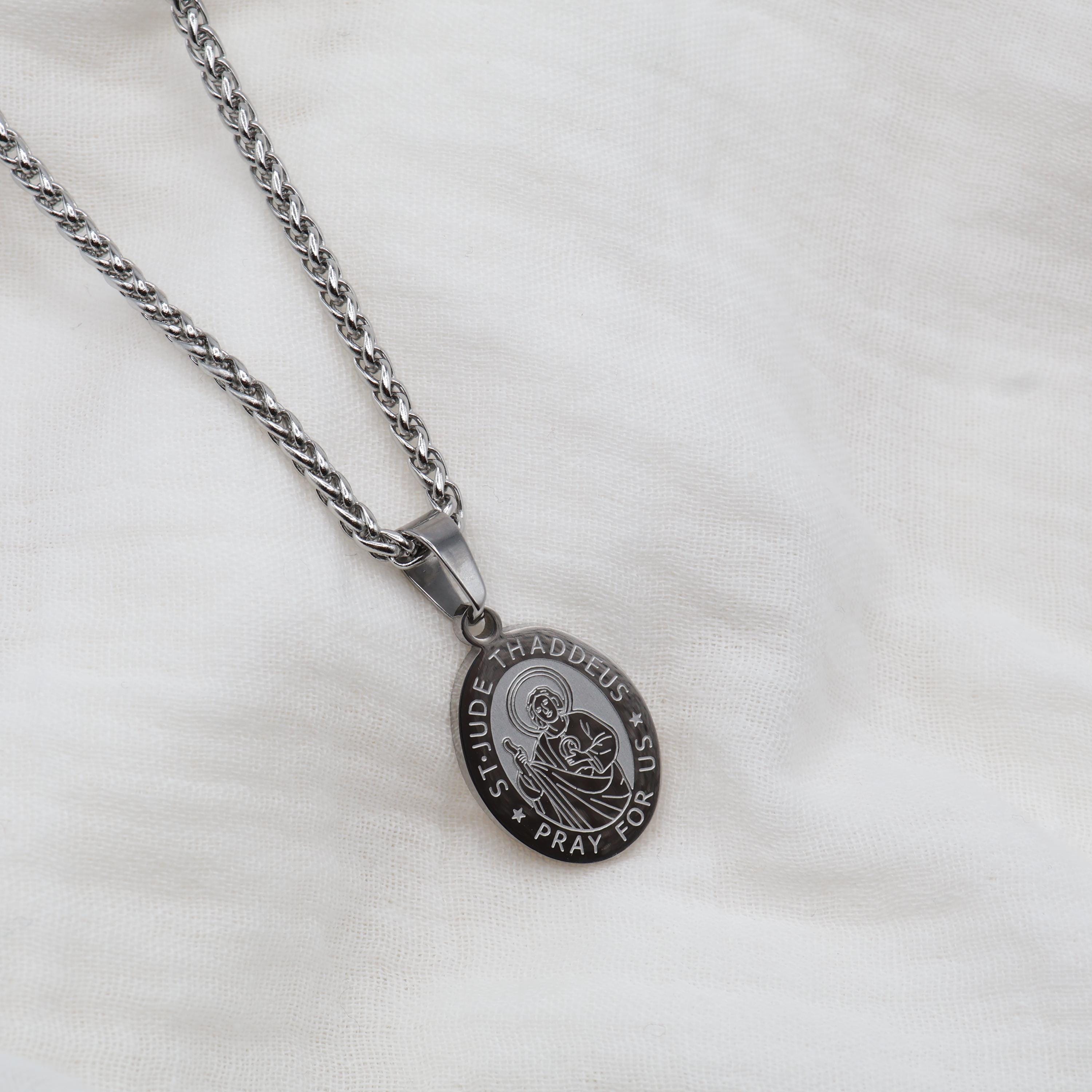 St jude necklace - Etsy 日本