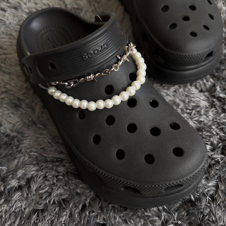 7 Stylish Shoe Chain – Trendy & Versatile Designs 7