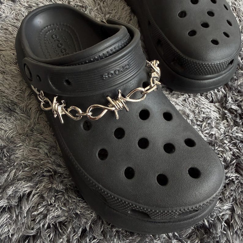 7 Stylish Shoe Chain – Trendy & Versatile Designs 3