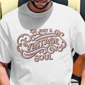 Vintage Soul T-Shirt – Retro-Inspired Classic Men&#39;s Women&#39;s Vintage Style Graphic Tee for Old Souls