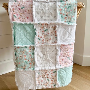 Baby crib rag quilt, handmade baby bedding, baby crib quilts, baby blanket, modern baby quilts, nursery decor, neutral pastel baby quilt, image 5