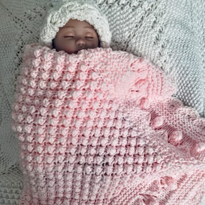 Patrón de tejido de manta de bebé BEBÉ EN INVIERNO pdf