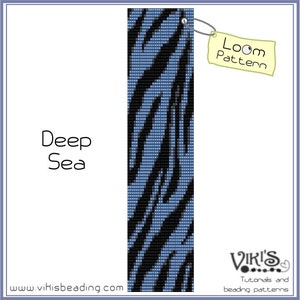 Może przedstawiać: Wzór na krosno do bransoletki z wzorem zebry w głębokim morzu. Wzór nazywa się "Deep Sea" i jest dostępny na stronie internetowej www.vihisbeading.com. Wzór jest oznaczony jako "Loom Pattern".