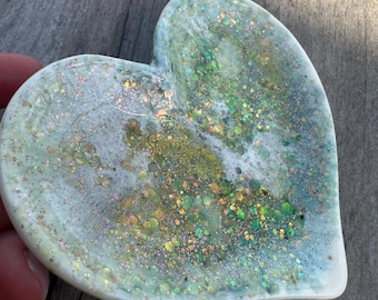 Small heart-shaped resin dish