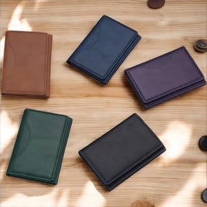 Funda magnética de cuero para iPhone / Funda delgada 2 en 1 desmontable con tarjetero, soporte y compatible con cargadores.