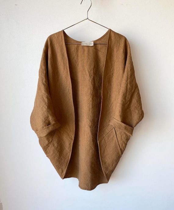 Linen - The Maybe Wrap with Pockets