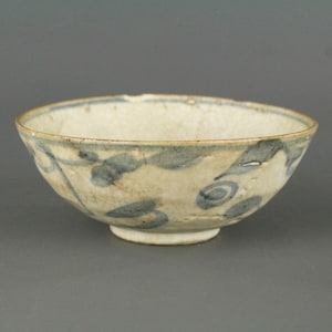 Antique Chinese Blue and White Ceramic Floral Bowl - Ming Dynasty