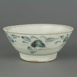 Antique Chinese Blue and White Bowl - South East Asia Market - Qing Dynasty