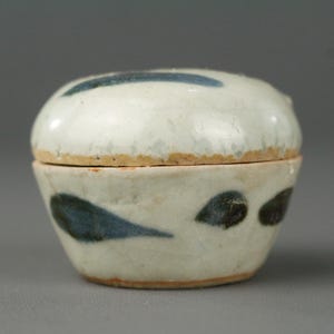 Antique Chinese Blue and White Miniature Circular Porcelain Box with Cover - Ming Dynasty