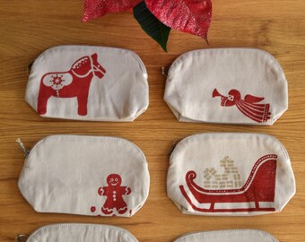Sacs de Noël faits main, issus d'une production équitable, imprimés de motifs de Noël rouges, en coton biologique GOTS
