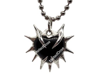 Colgante de corazón de cristal de metal puntiagudo, joyería llamativa hecha a mano
