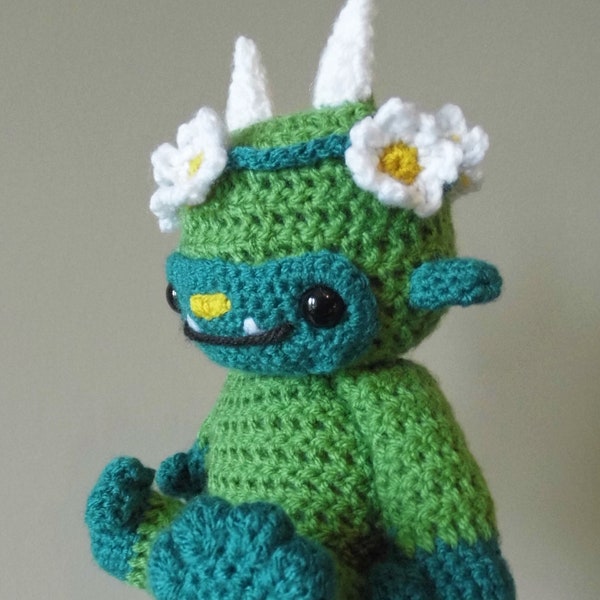 Daisy the Forest Monster - amigurumi crochet pattern