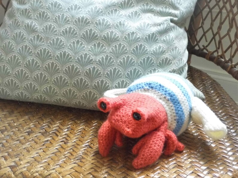 Teapot Crab Hermit Crab in a Teapot, Amigurumi Crochet Pattern image 4