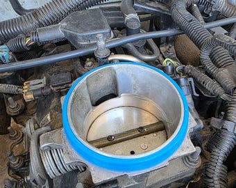 Intake Hat Gasket for 1996 - 1999 Chevrolet/GMC GMT400/800 Trucks With Vortec