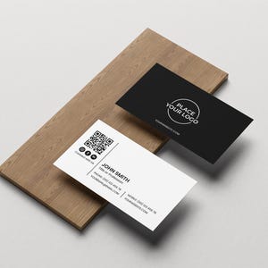 Minimalistische QR-Code-Visitenkartenvorlage, elegantes und modernes doppelseitiges Design, druckbare Visitenkartenvorlage, DIY- und bearbeitbare Karte
