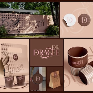 Puede incluir: Un collage de elementos de marca para "Dragee", con un logotipo rosa y marrón. La imagen incluye un letrero, pegatinas, tazas, una bolsa y un envase de papel, todo en tonos marrones y rosas, lo que sugiere una pastelería.