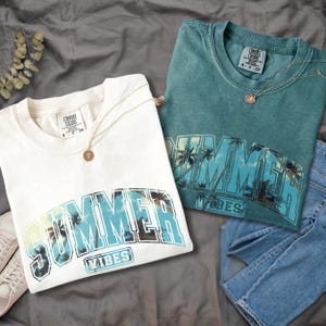 Comfort Colors® Summer Vibes Shirt, Retro Beach Tee, Trendy Summer Graphic Shirt, Oversized Pool Vibes T-Shirt, Vacation Travel Top