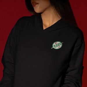 Sudadera con capucha bordada de Star Wars con el símbolo mandaloriano de Fett imagen 2