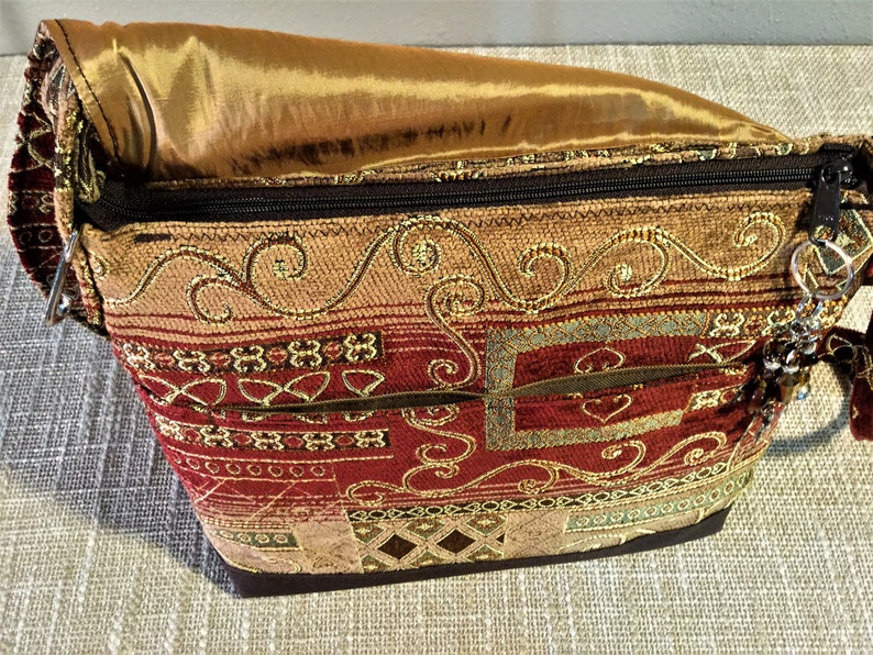 Roomy Messanger Bag